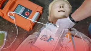 The Link Between AEDs and CPR: Enhancing Survival Rates
