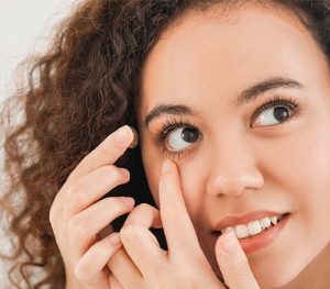 How to Make Sure Your Eye Lenses Fit Properly